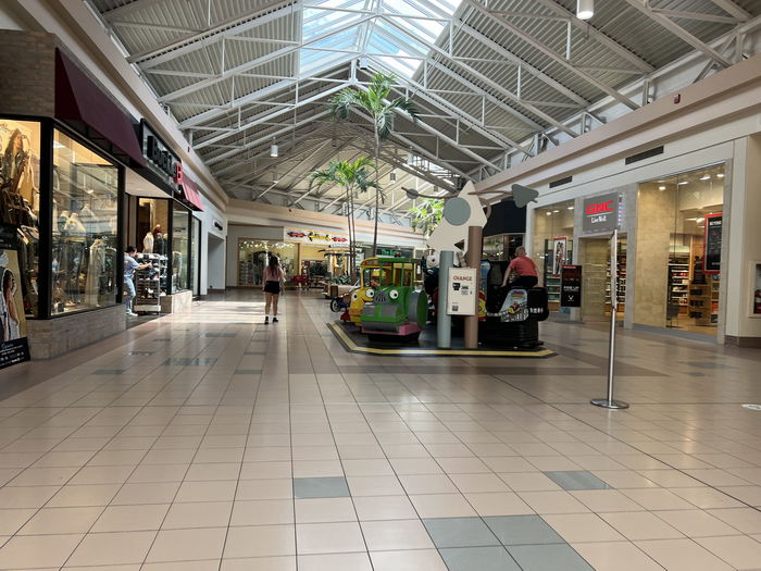 Midland Mall - July 31 2022 (newer photo)
